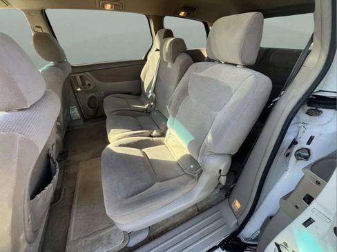 Used 2005 Toyota Sienna CE image 14