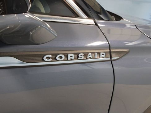 Used 2025 Lincoln Corsair FWD image 34