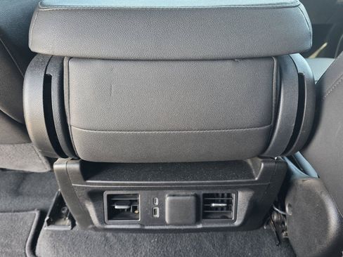 Used 2025 GMC Sierra 1500 SLT RWD image 28