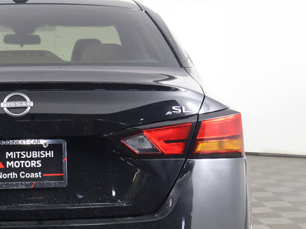 Used 2025 Nissan Altima 2.5 SL FWD image 18