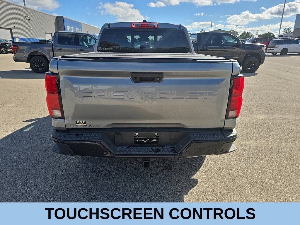 Used 2026 Chevrolet Colorado Z71 w/ Technology Package AWD/4WD image 5