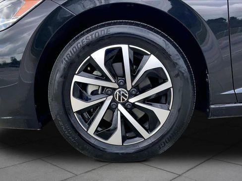 Used 2024 Volkswagen Jetta S image 10