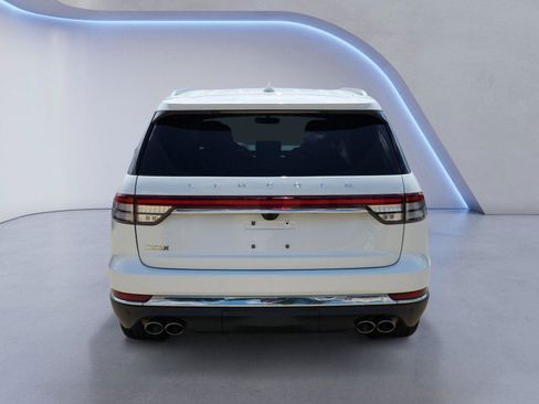 Used 2020 Lincoln Aviator Reserve w/ Equipment Group 202A AWD/4WD image 4