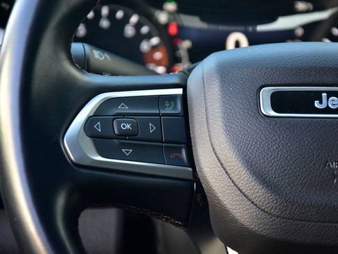 Used 2022 Jeep Compass Limited image 18