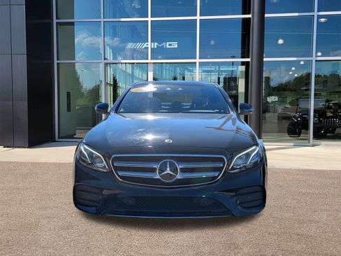 Certified 2019 Mercedes-Benz E 300 4MATIC image 2