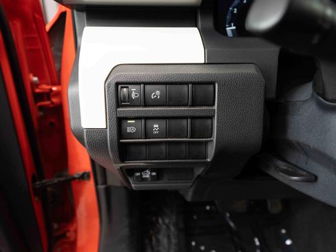 Certified 2024 Toyota Tacoma TRD Off-Road AWD/4WD image 12