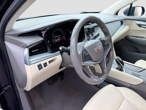 Used 2019 Cadillac XT5 Luxury image 9