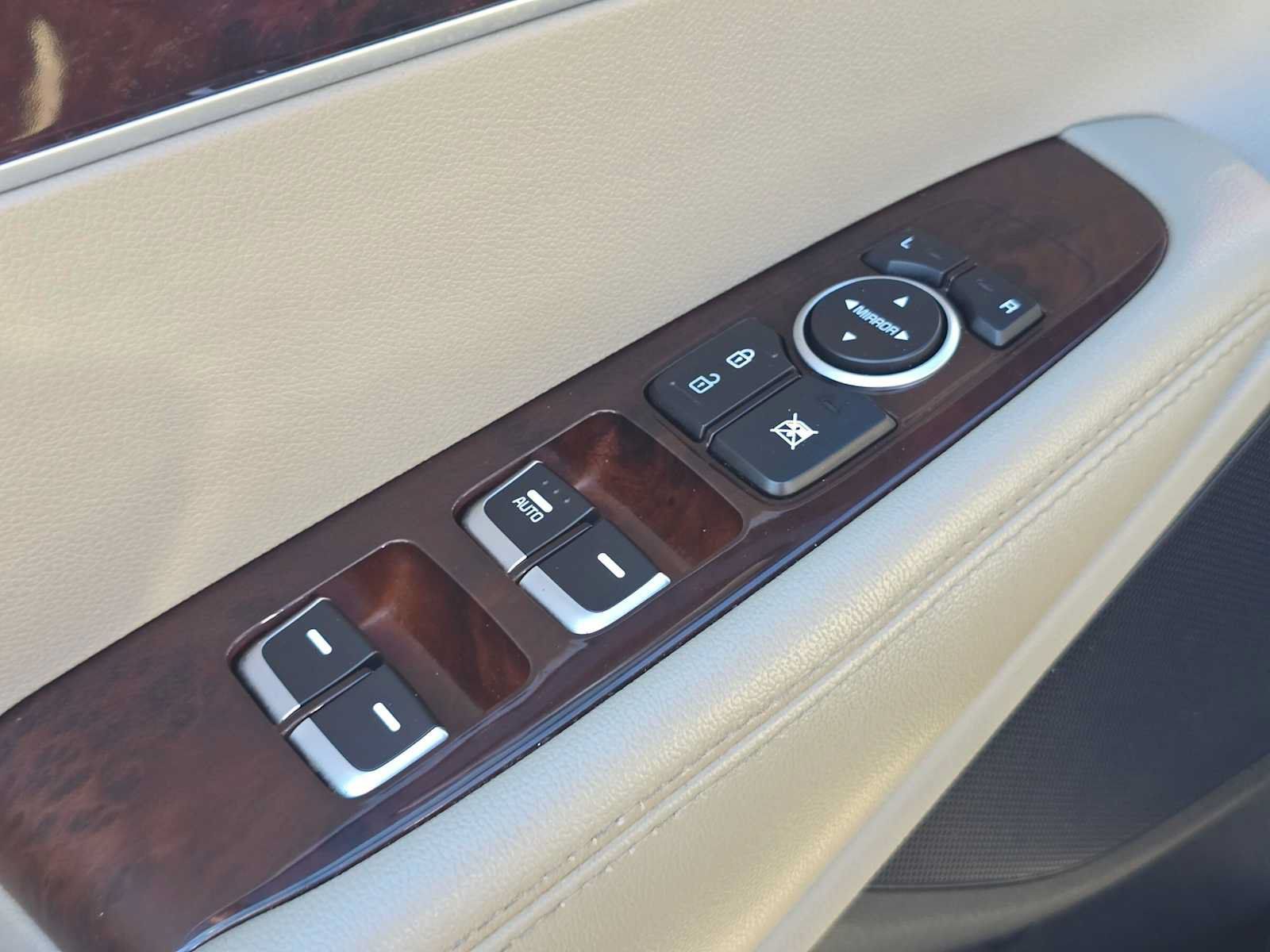 Used 2018 Kia Sorento FWD image 23