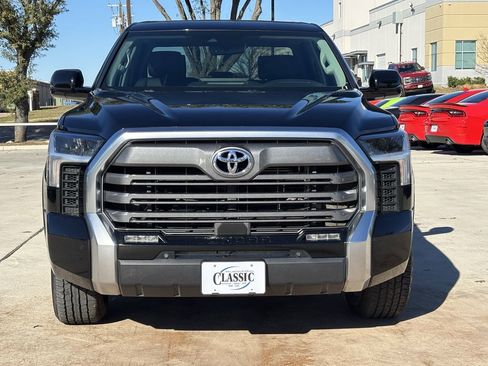 Used 2023 Toyota Tundra Limited w/ Power Package RWD image 7