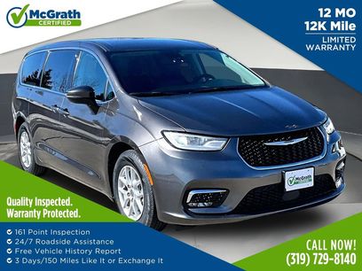 Used 2023 Chrysler Pacifica Touring-L