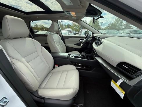 New 2026 Nissan Rogue SV w/ SV Premium Package image 19