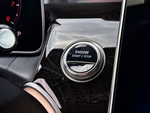 Certified 2025 Mercedes-Benz GLC 300 4MATIC image 18