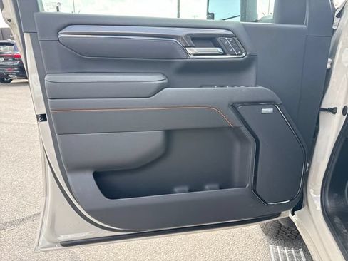New 2026 GMC Sierra 2500 AT4 w/ AT4 Premium Plus Package AWD/4WD image 12