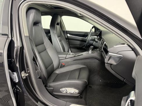 Used 2013 Porsche Panamera 4 Platinum Edition AWD/4WD image 27