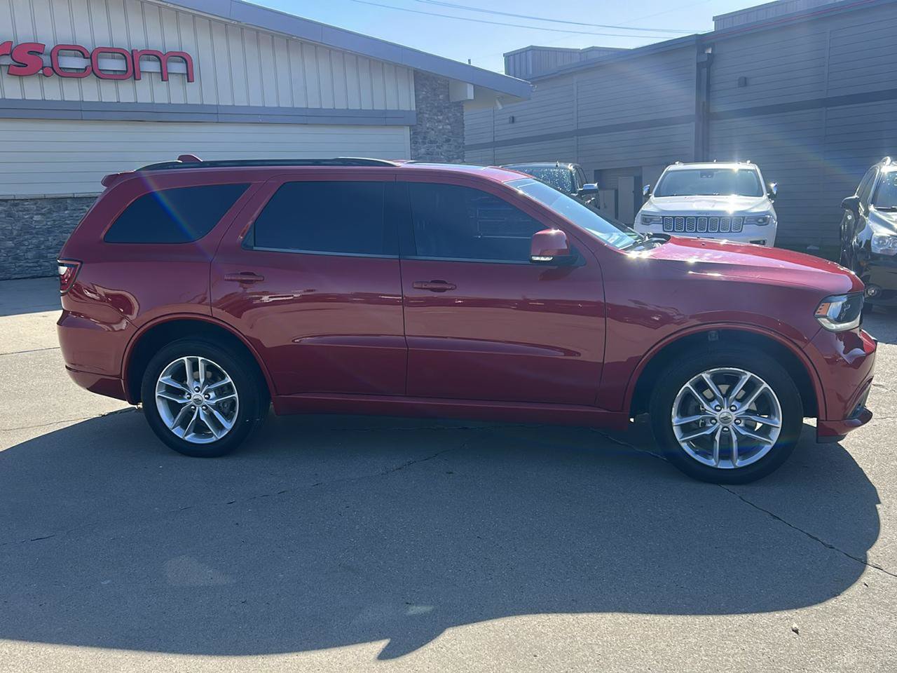 Used 2017 Dodge Durango GT w/ Premium Group AWD/4WD image 2