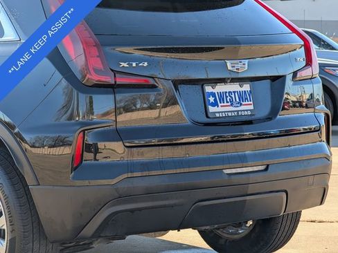 Used 2024 Cadillac XT4 Luxury image 6