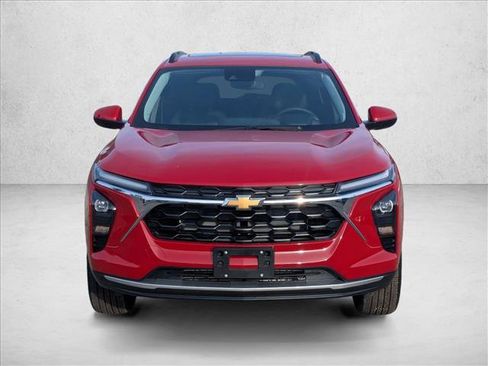 New 2026 Chevrolet Trax LT w/ Sunroof Package image 6