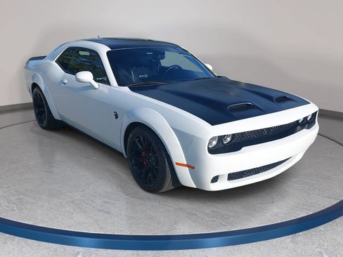 Used 2023 Dodge Challenger SRT Hellcat RWD image 3