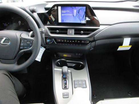 New 2026 Lexus UX 300h AWD image 35