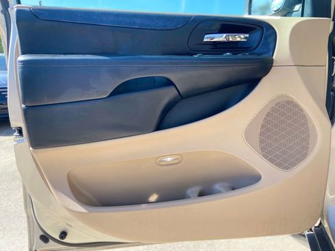 Used 2013 Dodge Grand Caravan American Value Package FWD image 10