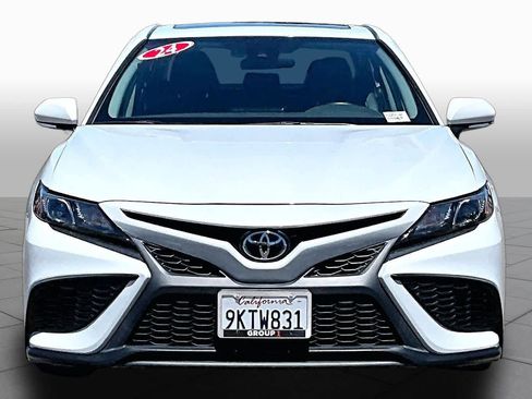 Used 2024 Toyota Camry SE FWD image 3