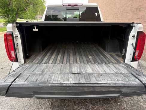 Used 2022 GMC Sierra 1500 Denali w/ Technology Package AWD/4WD image 20