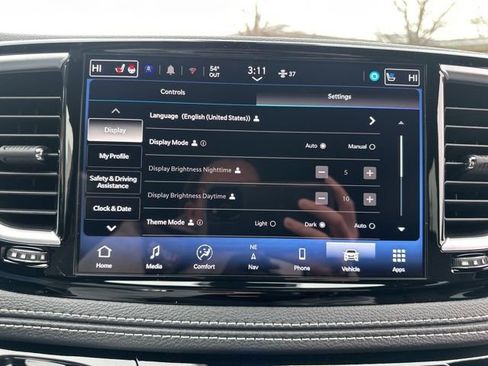 New 2026 Chrysler Pacifica Limited image 43