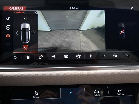Used 2020 Land Rover Range Rover Velar R-Dynamic S AWD/4WD image 29
