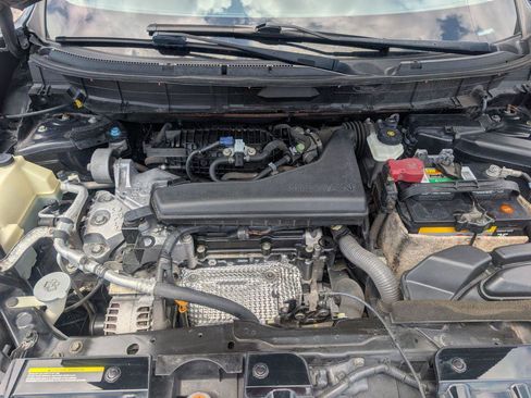 Used 2016 Nissan Rogue SL w/ SL Premium Package image 16