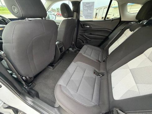 Used 2026 Chevrolet Trax LS FWD image 23