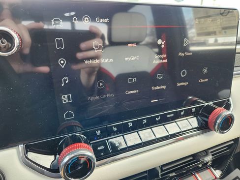 New 2026 GMC Canyon AT4X w/ LPO, Black Badging Package image 15