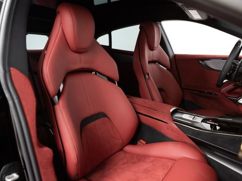 Used 2025 Ferrari Purosangue image 73