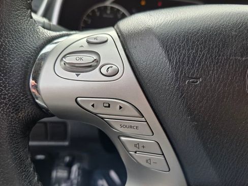 Used 2018 Nissan Murano SV image 27