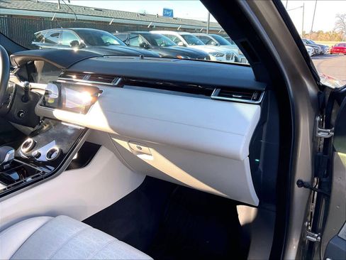 Used 2022 Land Rover Range Rover Velar R-Dynamic HSE AWD/4WD image 19