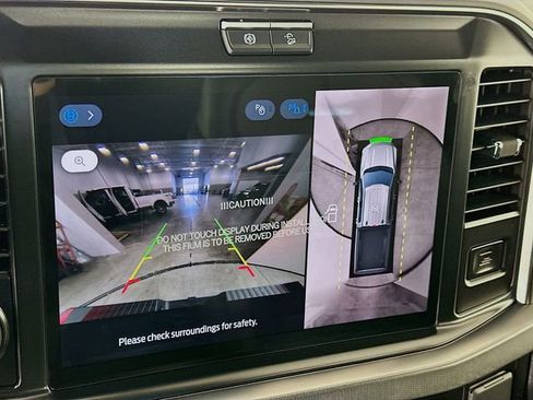 New 2026 Ford F450 Platinum w/ FX4 Off-Road Package image 14