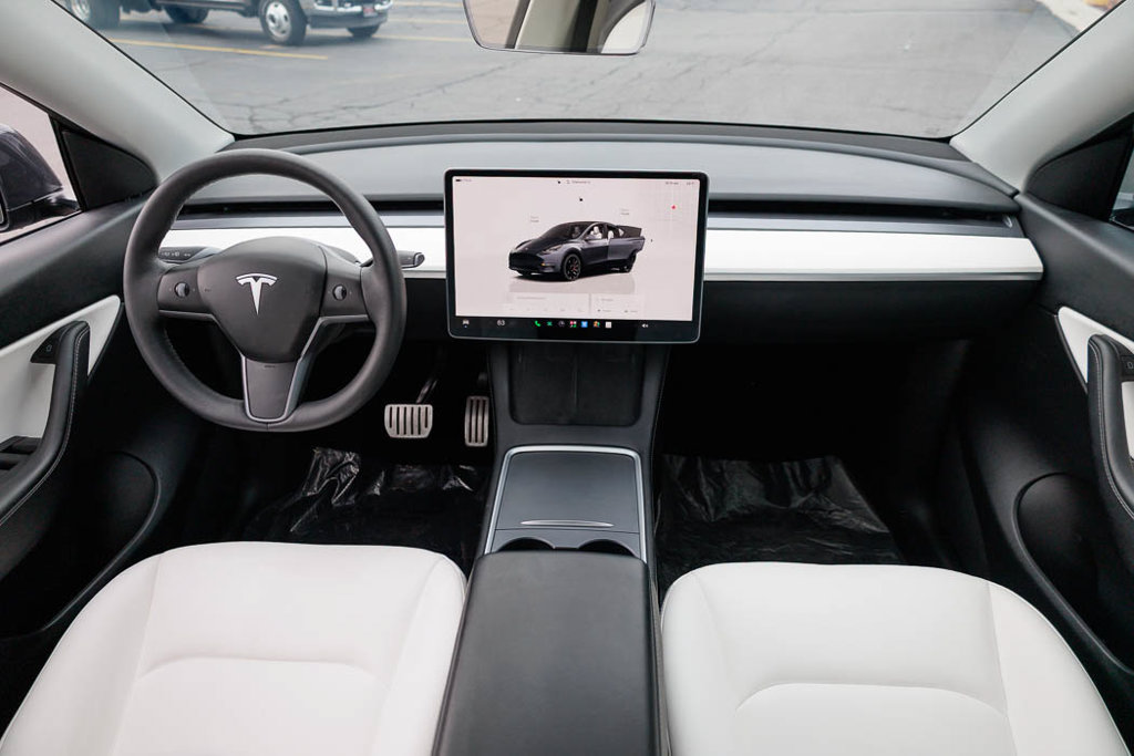 Used 2022 Tesla Model Y Performance AWD/4WD image 23