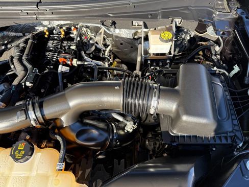 Used 2023 Ford Expedition Platinum image 13