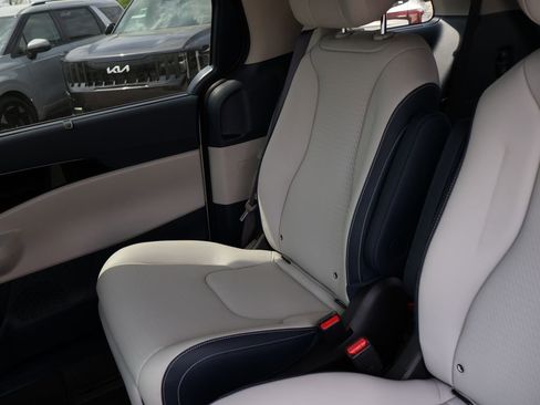 New 2026 Kia Carnival SX Prestige FWD image 16