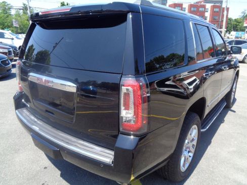 Used 2018 GMC Yukon Denali w/ Open Road Package AWD/4WD image 16