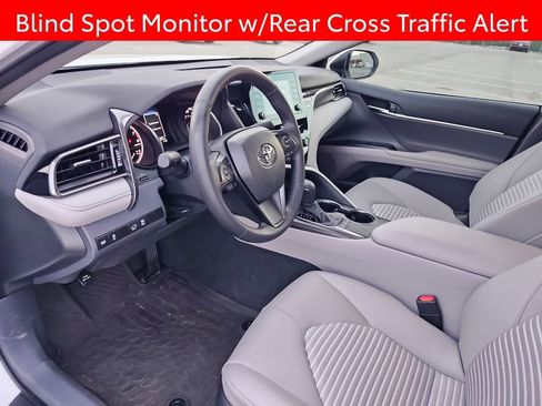 Used 2024 Toyota Camry SE w/ Convenience Package image 7