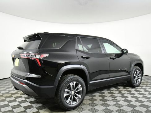 New 2026 Chevrolet Equinox LT w/ Safety and Technology Package AWD/4WD image 10