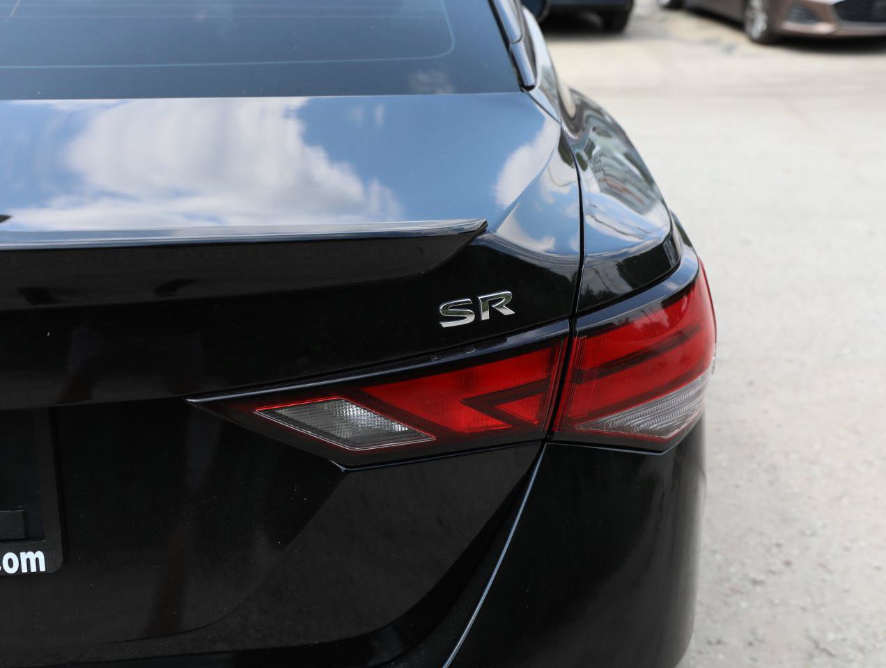Used 2021 Nissan Sentra SR FWD image 8