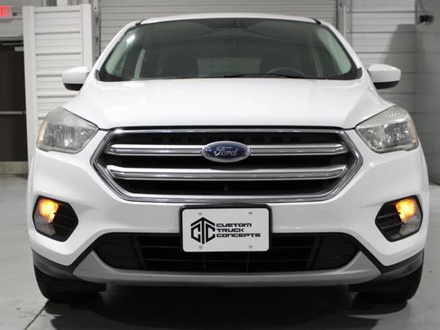 Used 2017 Ford Escape SE FWD image 27