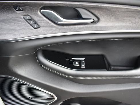 Used 2021 Jeep Grand Cherokee L Overland w/ Advanced Protech Group III image 16