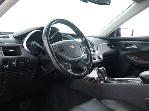 Used 2015 Chevrolet Impala LT w/ Convenience Package image 25