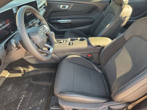 New 2025 Ford Mustang Coupe image 12