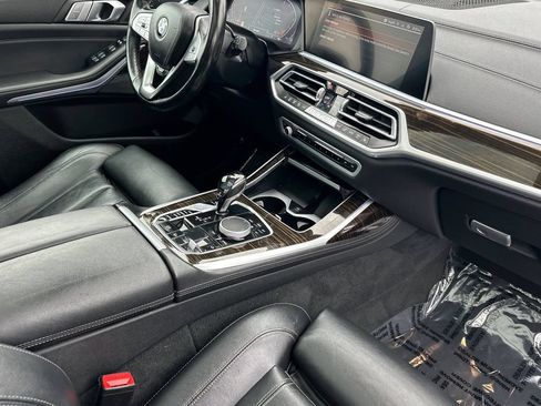 Used 2021 BMW X7 xDrive40i w/ Premium Package AWD/4WD image 17