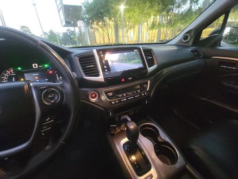 Used 2018 Honda Pilot EX-L image 19