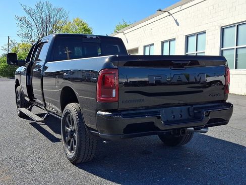 Used 2025 RAM 2500 Laramie AWD/4WD image 7