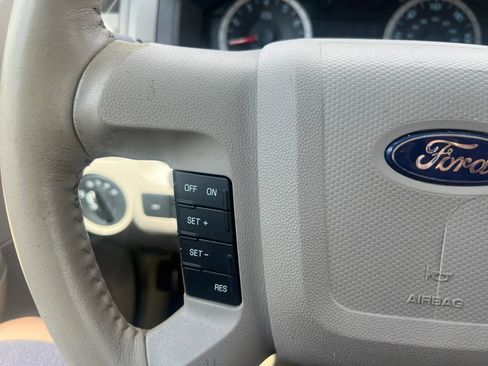 Used 2012 Ford Escape XLT FWD image 19